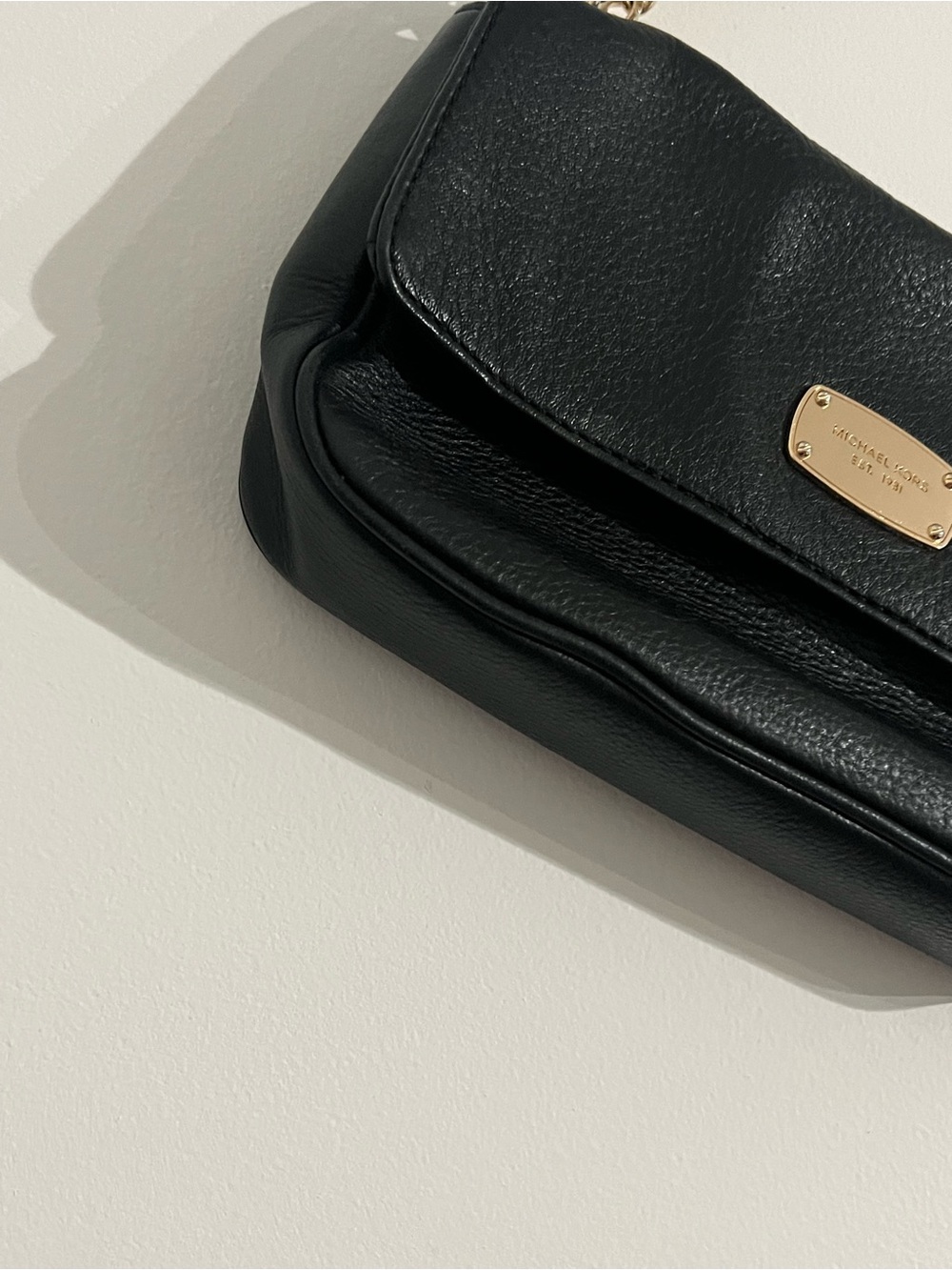 MICHAEL Michael Kors Black Leather Jet Set Chain Shoulder Bag - Picture 3 of 16